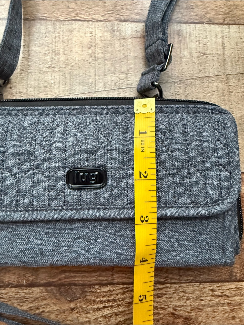Lug RFID Crossbody Wallet Travel Organizer Gray Quilted NWOT - Picture 10 of 11